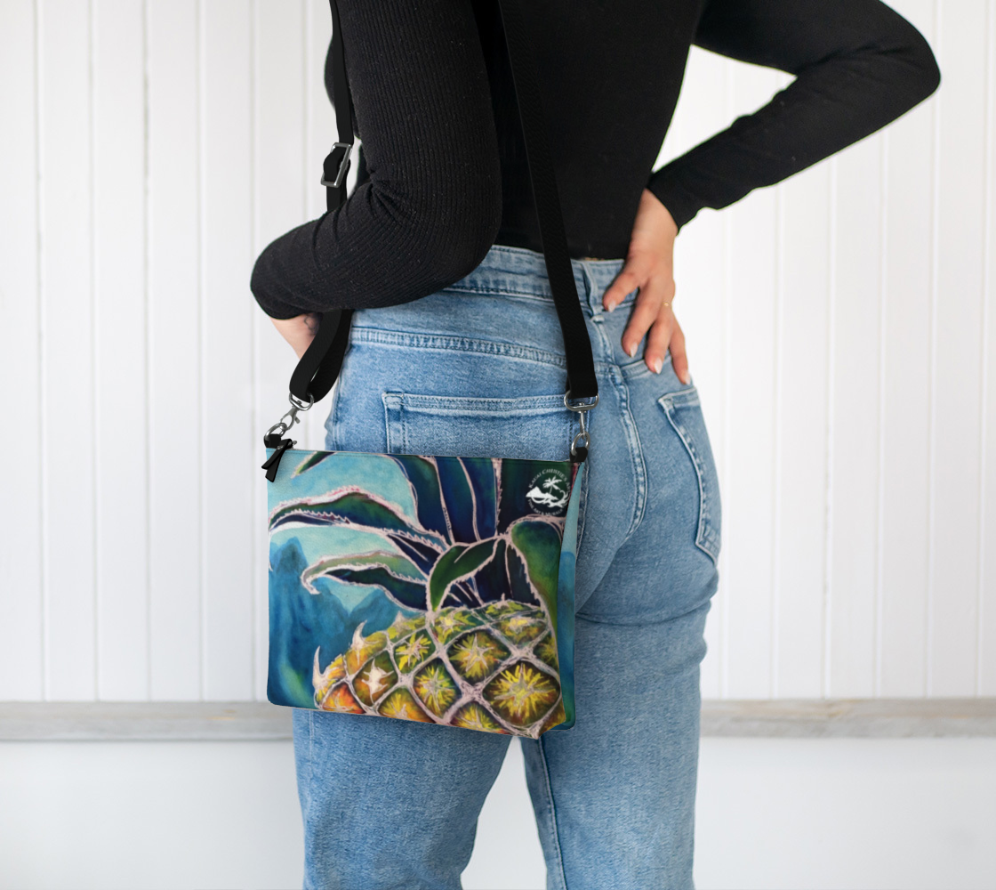Sweet Welcome Pineapple Art Purse | Kaua‘i Christie’s Art