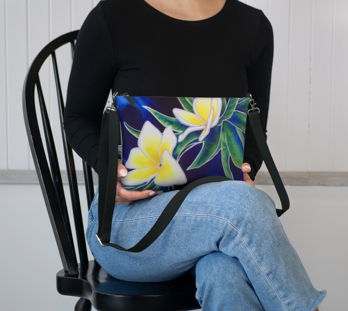 Wedding Lei Plumeria Art Purse | Kaua‘i Christie’s Art